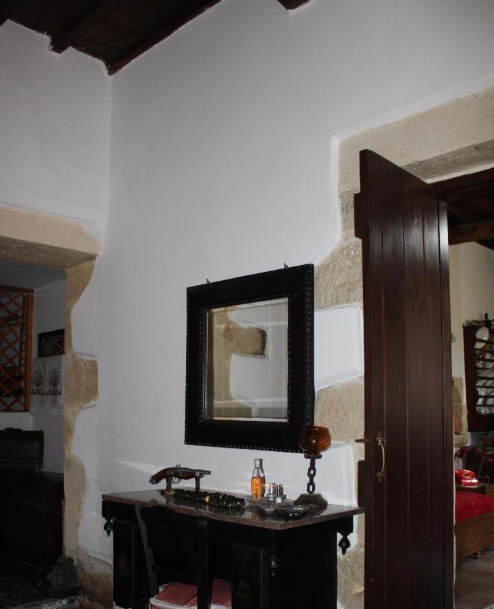 Traditional House Maria Azoyiras Exterior photo